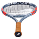 Babolat Pure Strike 97 Gen4 — detalhe do cabo e empunhadura
