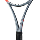 Babolat Pure Strike 98 Gen4 — detalhe da garganta (coração) e tecnologia NF²-Tech